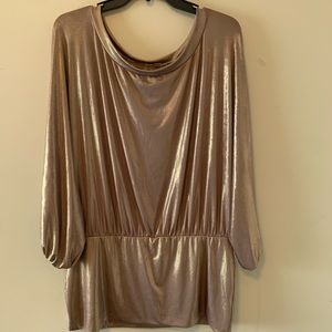 Fashioned Stretchy Size 3x Shiny Top- Super Cute and adorable!